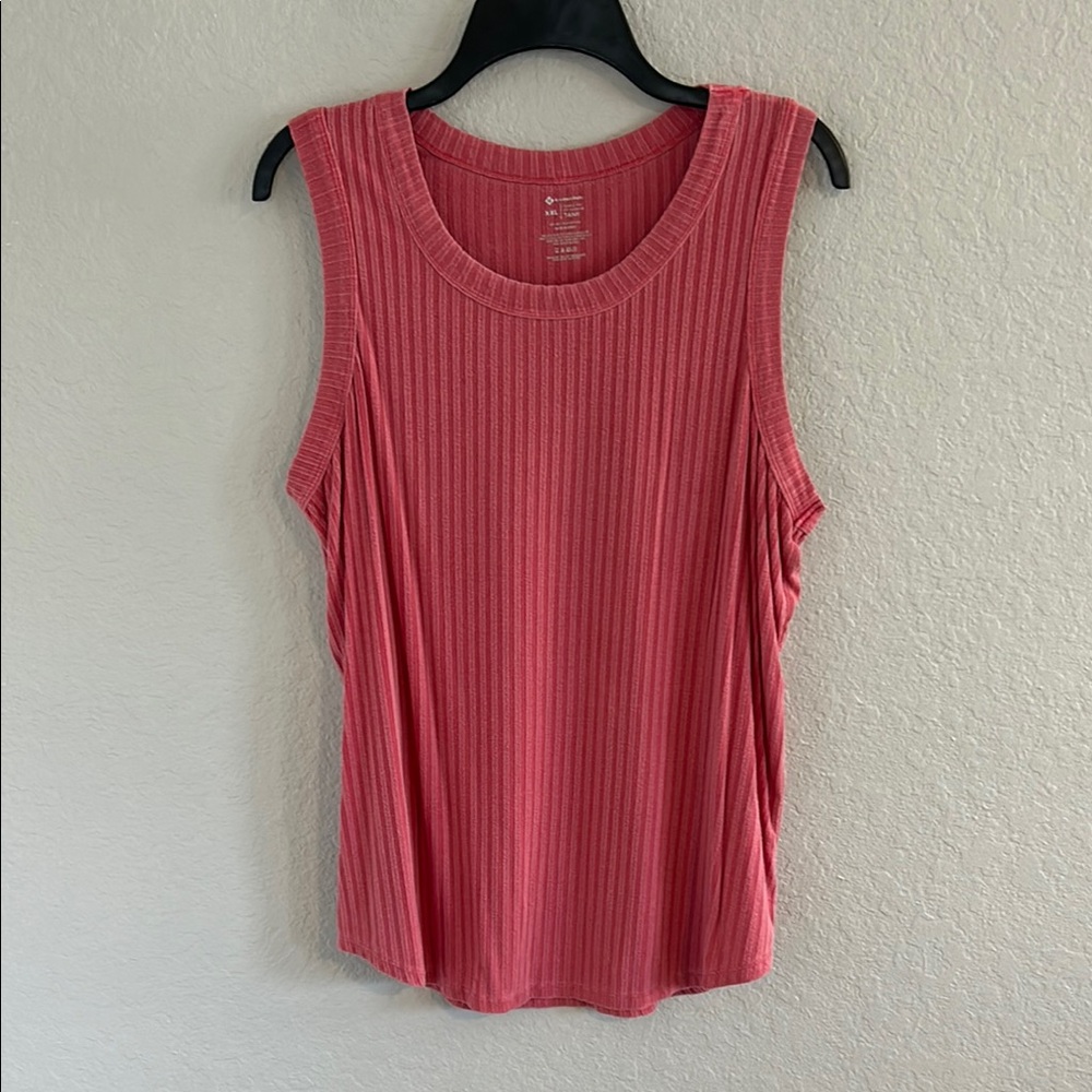 Pink ribbed summer tank